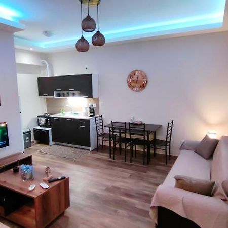ארטמידה Theo Apartments 3 מראה חיצוני תמונה
