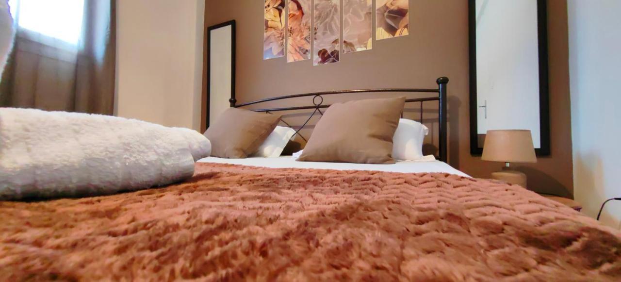 ארטמידה Theo Apartments 3 מראה חיצוני תמונה
